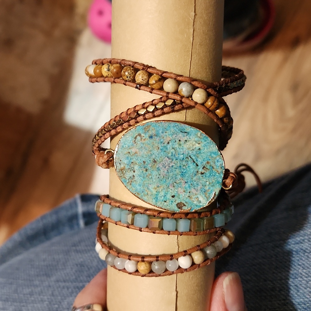 Iuniqueen Wrap Bracelet